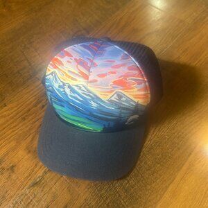 NWT Sunday Afternoon Artist Series women's trucker hat